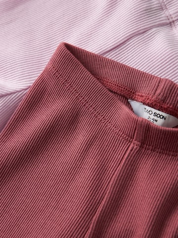 Slimfit Leggings di TWO SOON in rosa