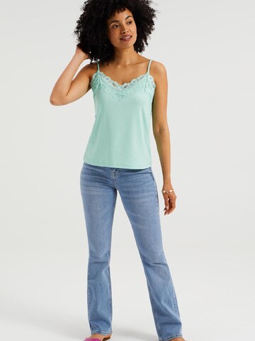 WE Fashion Top in Green
