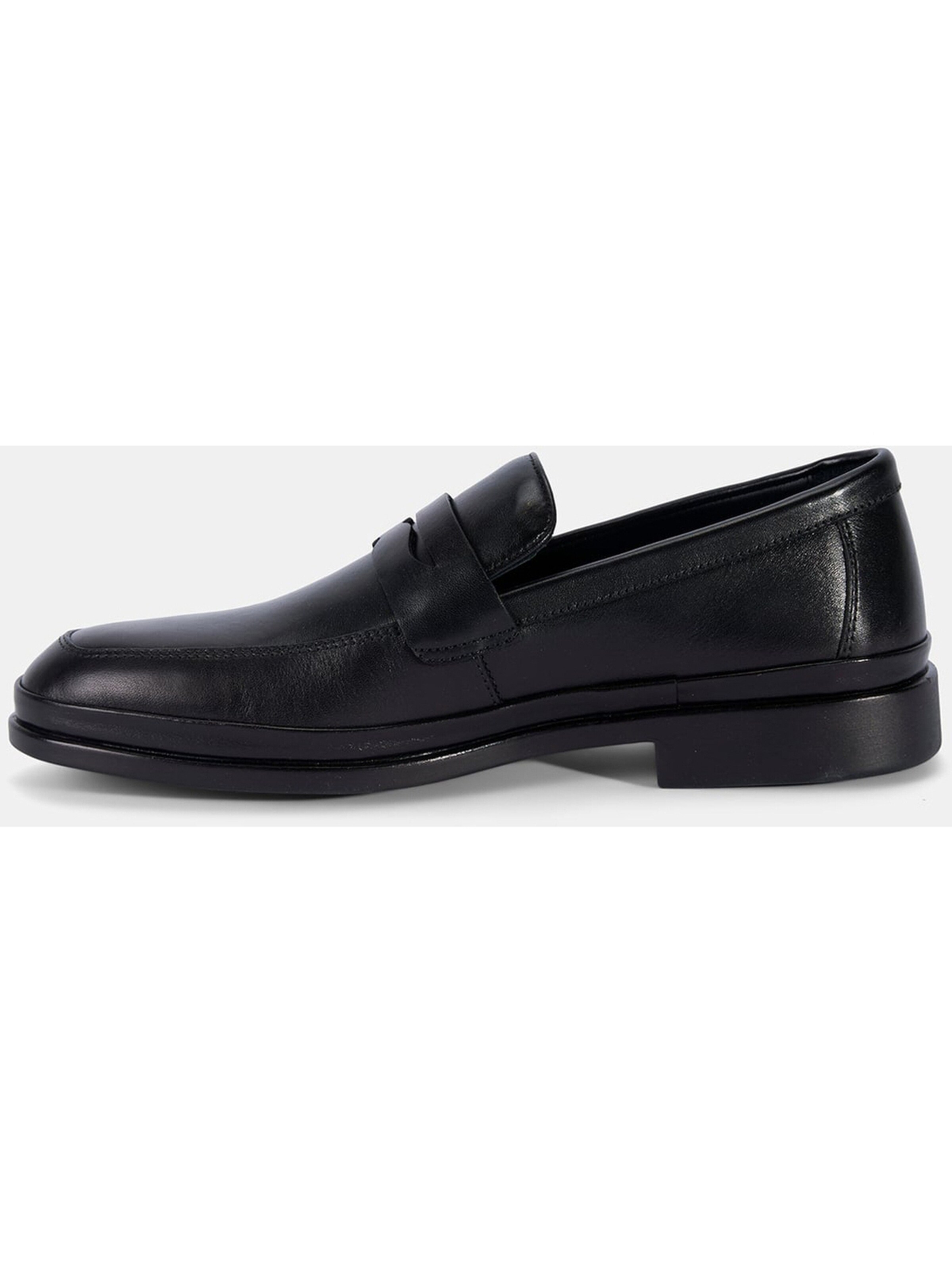 Desa Moccasins 'Slipper' in Black