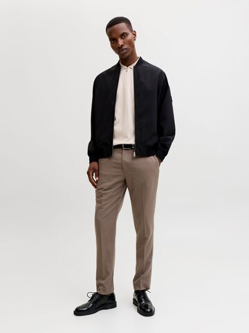 Coupe slim Pantalon à pince 'JPRFRANCO' JACK & JONES en marron