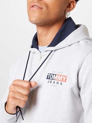 Tommy Jeans - Casaco em moletão em cinzento