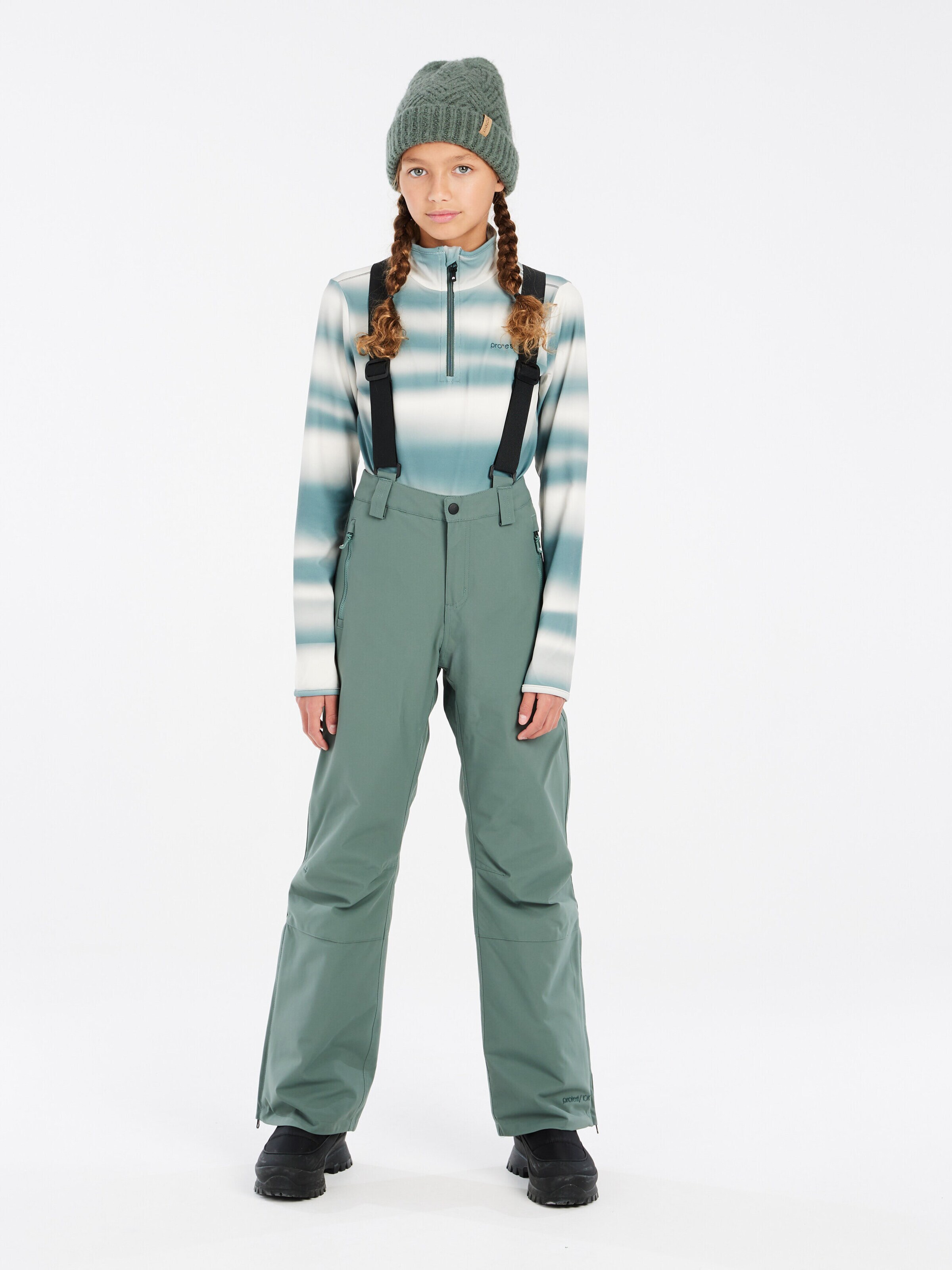 PROTEST Loose fit Sports trousers 'SUNNY JR' in Green: front