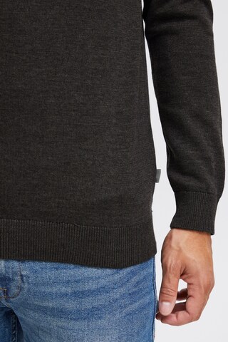 !Solid Sweater 'Agrio' in Grey