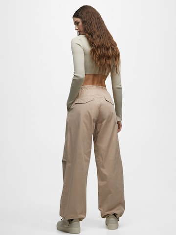 Pull&Bear Regular Cargo Pants in Brown