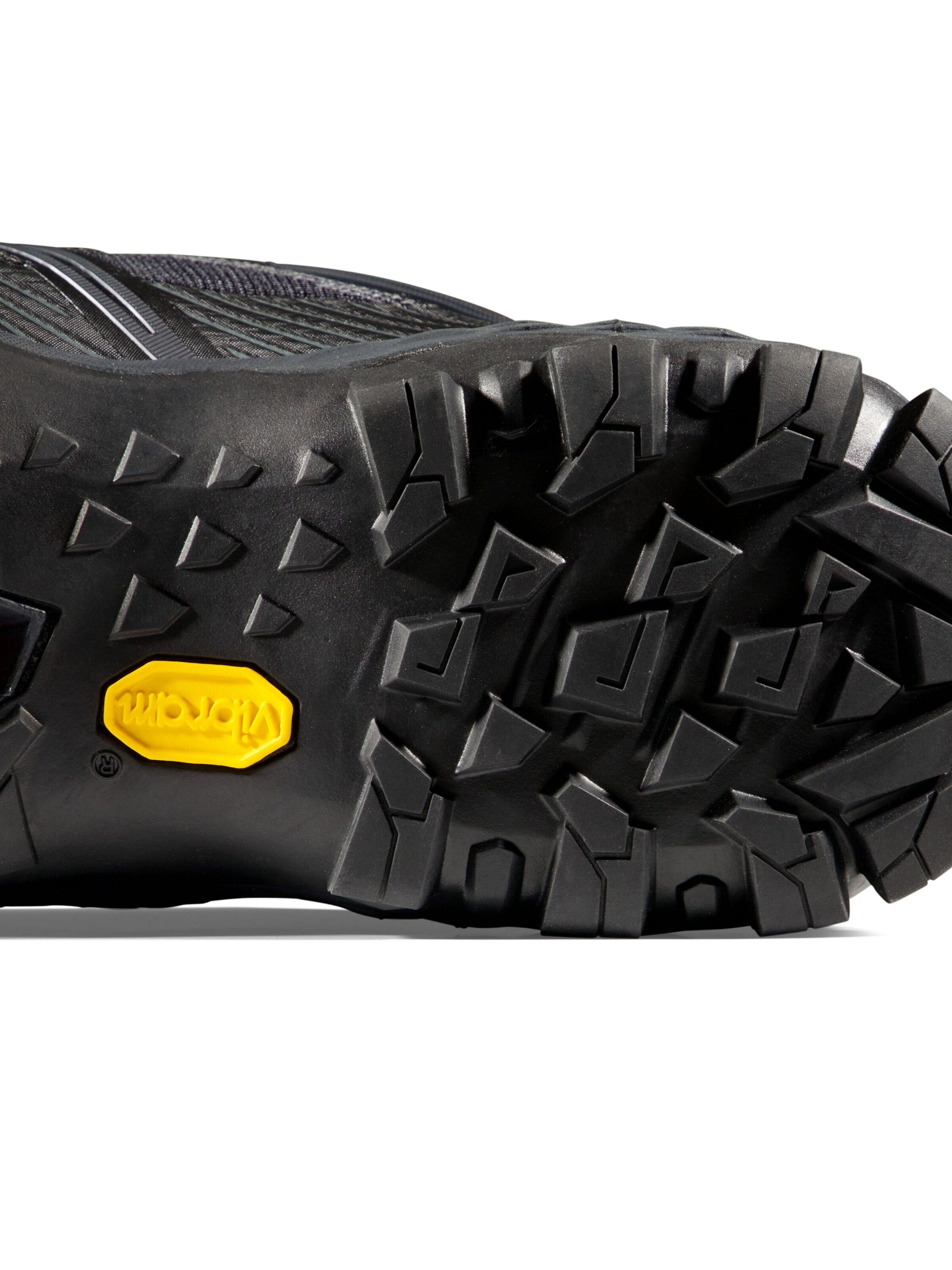 MAMMUT Flats in Black