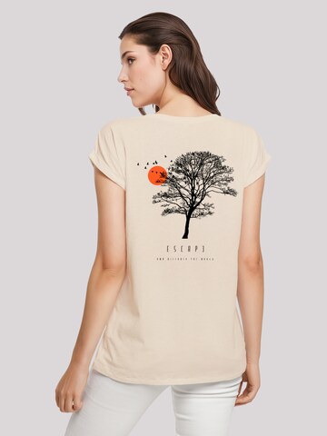 T-shirt 'Escape Discover the World Tree Birds' F4NT4STIC en beige