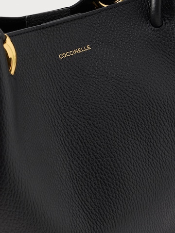 Coccinelle Poodlemiskott 'FINN', värv must