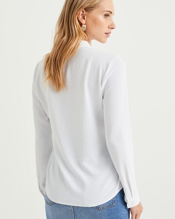 WE Fashion - Blusa en blanco