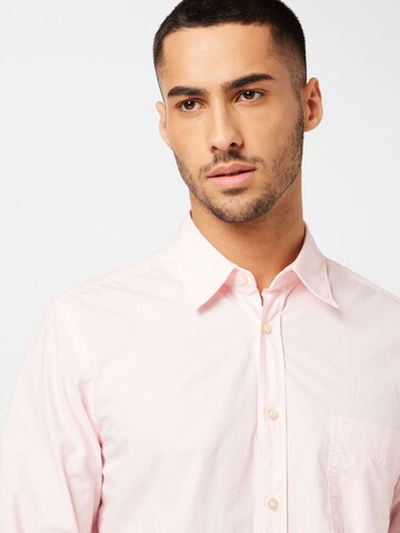 Coupe regular Chemise 'Relegant 6' BOSS en rose