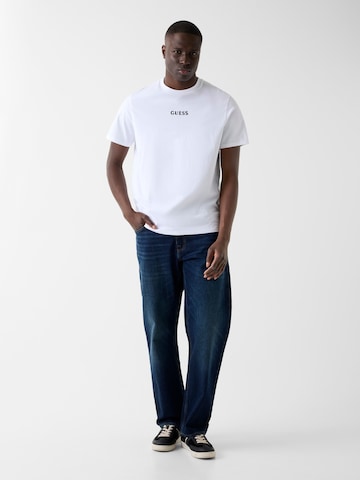 GUESS - Camiseta 'QUATTRO' en blanco