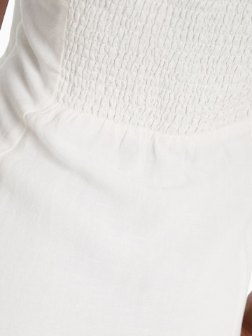 BershkaLjetna haljina - bijela boja