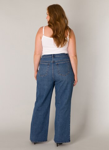 BASE LEVEL CURVY Wide leg Jeans in Blue