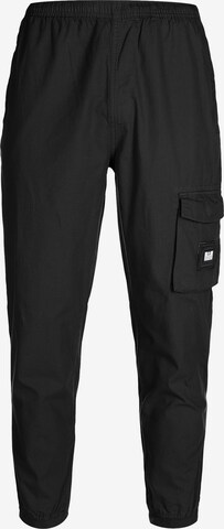 Weekend Offender Tapered Pants 'Rocha' in Black: front