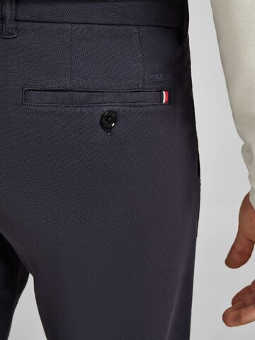 HECHTER PARIS Tapered Chino in Blauw