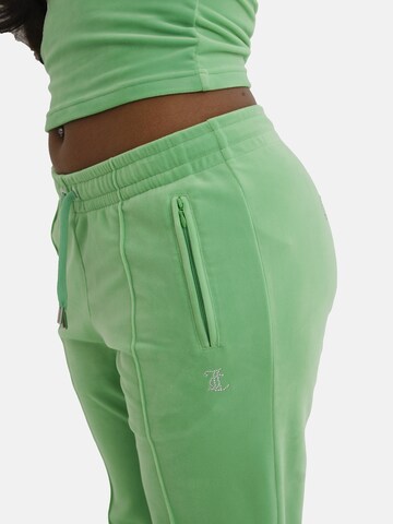 Juicy Couture Loose fit Pants ' TINA ' in Green