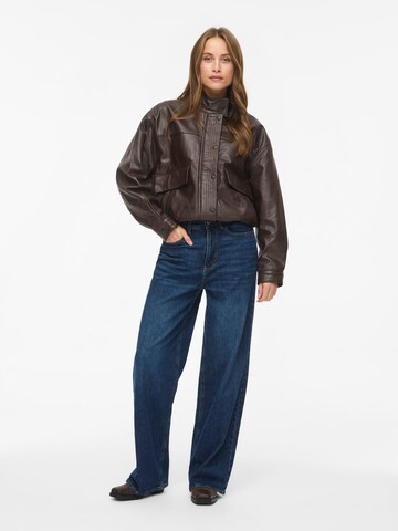 Veste mi-saison 'JADA' VILA en marron