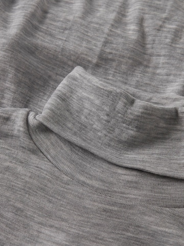 TWO SOON Sweater in Grey