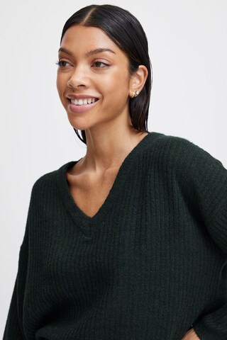 b.young Sweater in Green