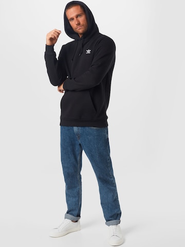 ADIDAS ORIGINALS Regular Fit Sweatshirt 'Adicolor Essentials Trefoil' in Schwarz