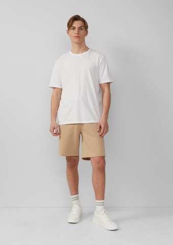 QS Regular Shorts in Beige: Vorderseite