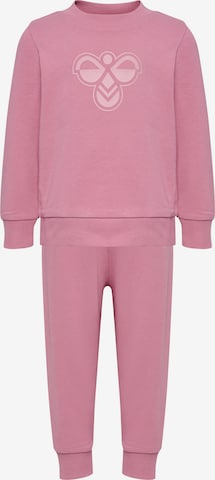 Survêtement Hummel en rose : devant