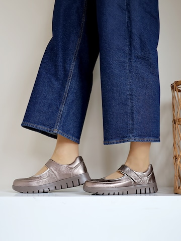 Ballerines VITAFORM en or