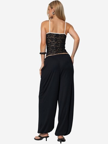 Tapered Pantaloni de la Busem pe negru