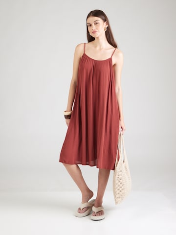 Rochie de vară de la ONLY pe roșu: față