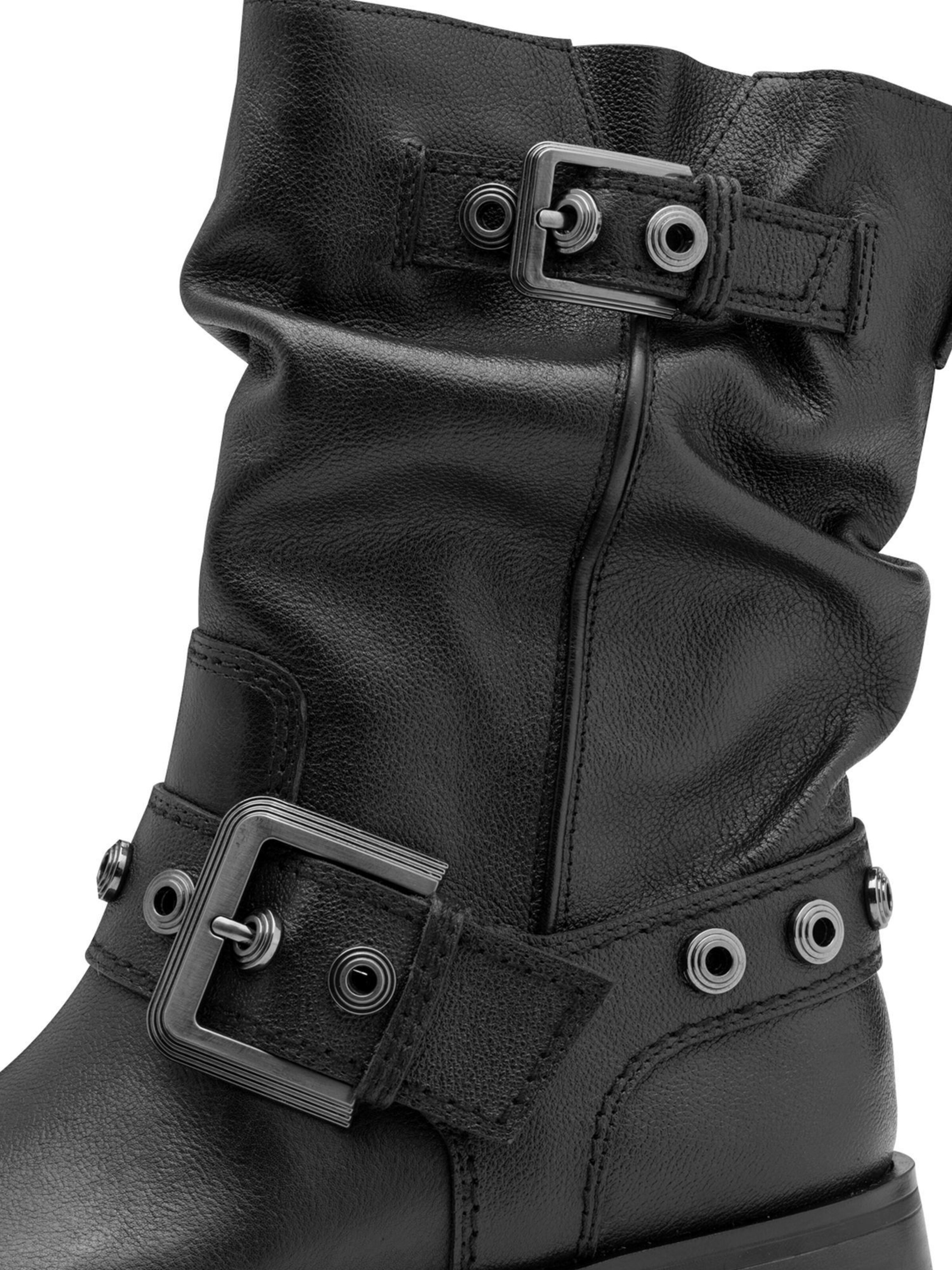 Tamaris Boots in Black