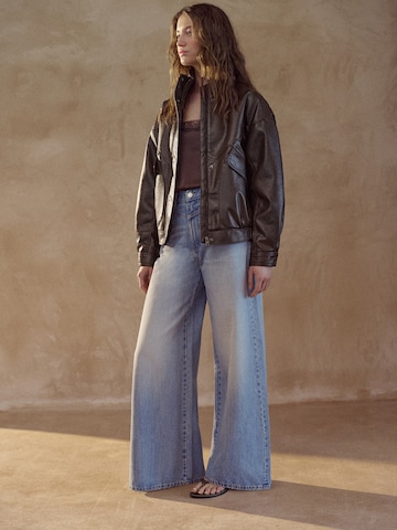 Pull&Bear Between-season jacket in Brown: front