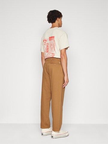 ALPHA INDUSTRIES - Loosefit Pantalón chino en marrón