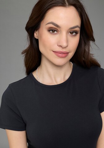 LAURA SCOTT Kurzarmbody in Schwarz