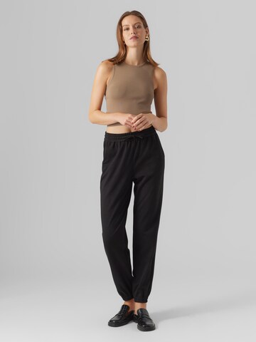 VERO MODA - regular Pantalón 'Lucca' en negro