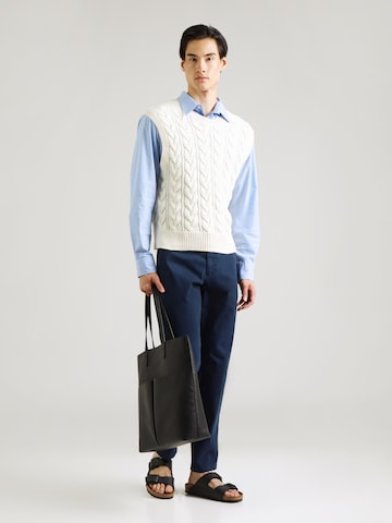 Pepe Jeans - Slimfit Calças chino em azul: frente