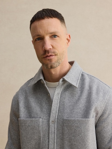 DAN FOX APPAREL Comfort fit Srajca 'Ali' | siva barva