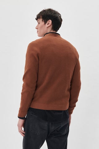 Matinique - Pullover em castanho