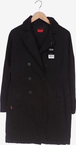 LEVI'S ® Mantel S in Schwarz: predná strana