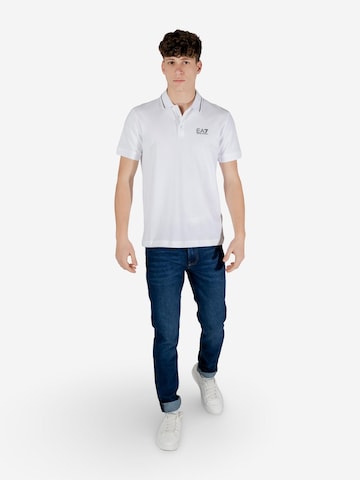 Maglietta '8NPF16 PJVUZ' di EA7 Emporio Armani in bianco