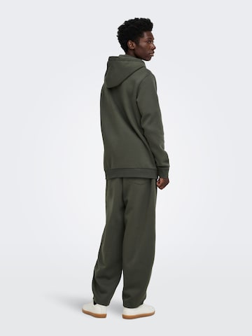 Survêtement 'ONSCERES' Only & Sons en gris