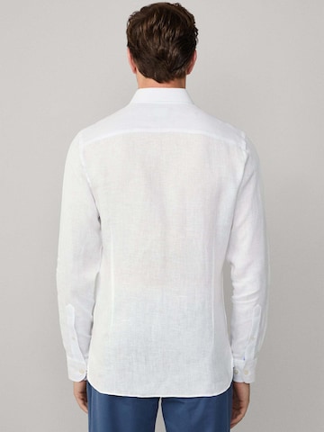 Coupe regular Chemise Hackett London en blanc