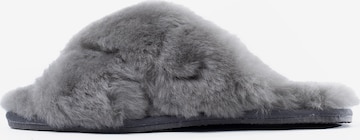 Gooce Slippers 'Furry' in Grey: front
