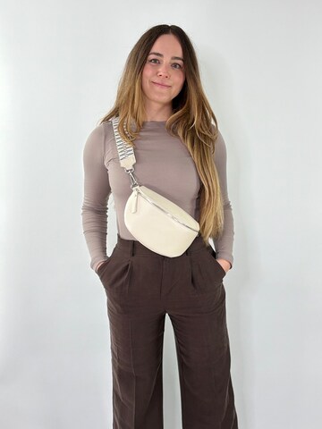 lePelou Fanny Pack 'MIRA medium' in Beige