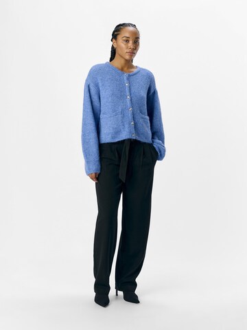 Cardigan 'OBJSaggia' OBJECT en bleu