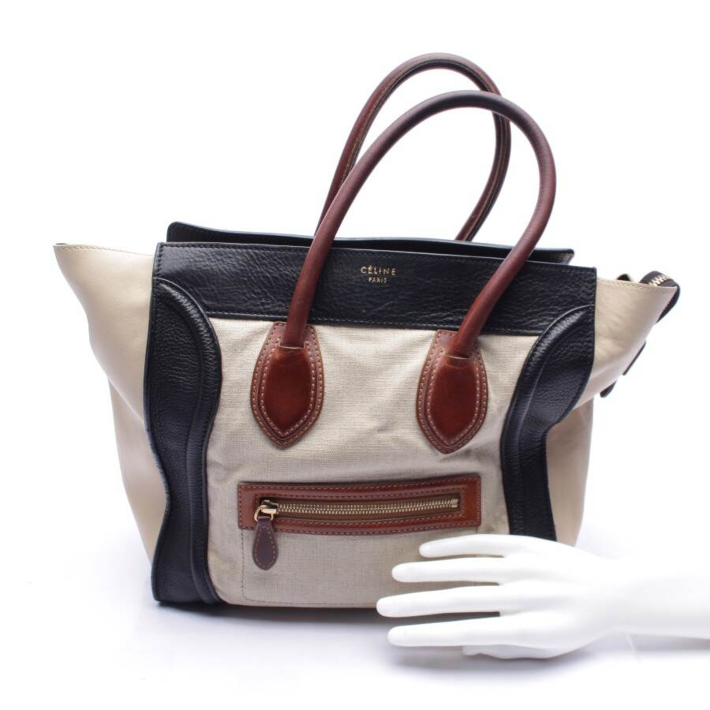 Celine luggage tote sizes hotsell
