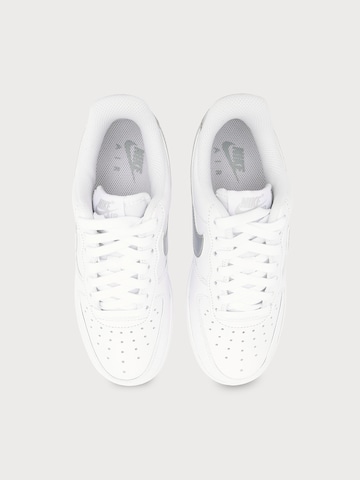Nike Sportswear Ниски маратонки 'Air Force 1 '07 SE' в бяло