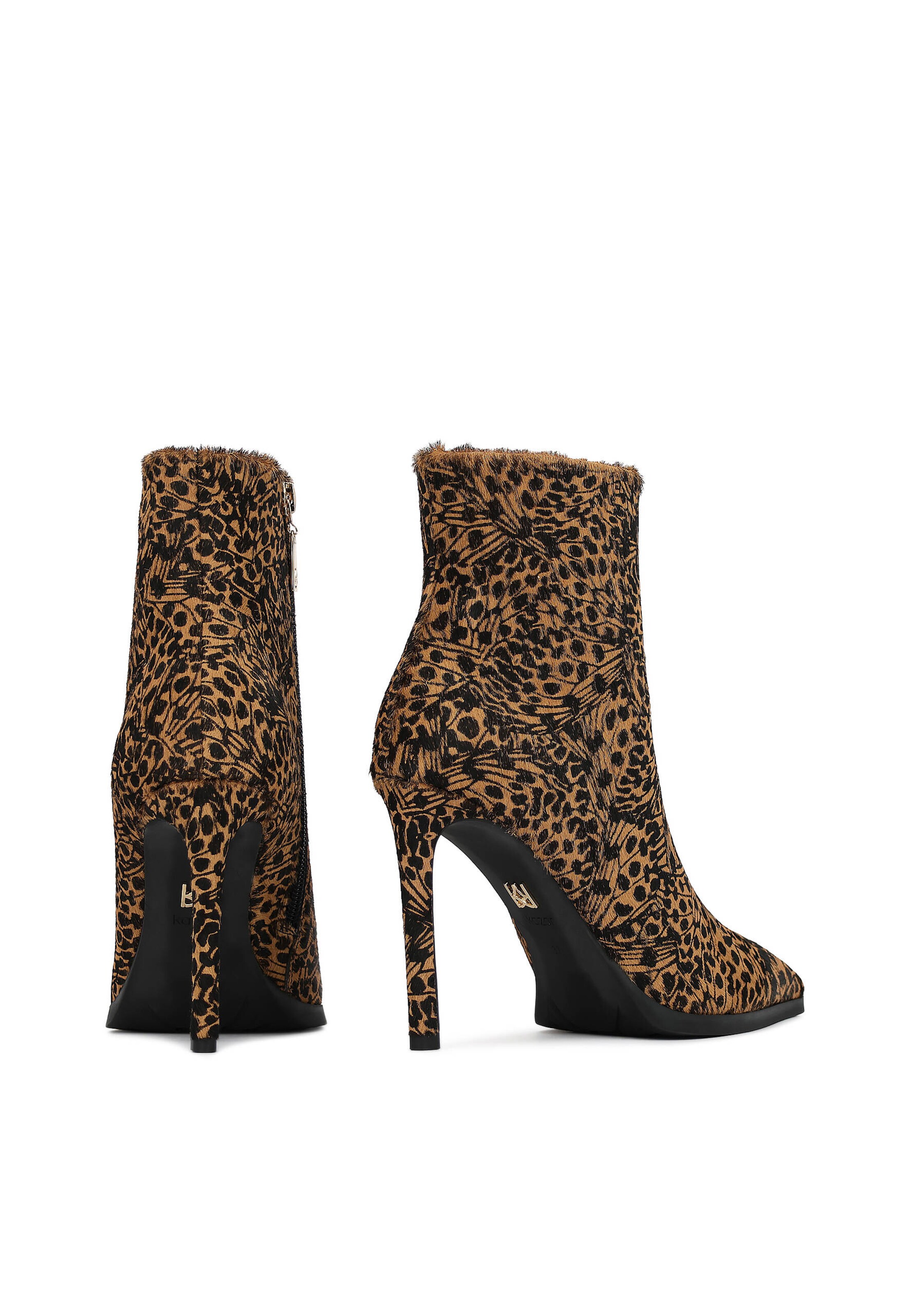 Kazar Boots in Bruin