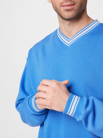 WEEKDAY Sweatshirt in Blau