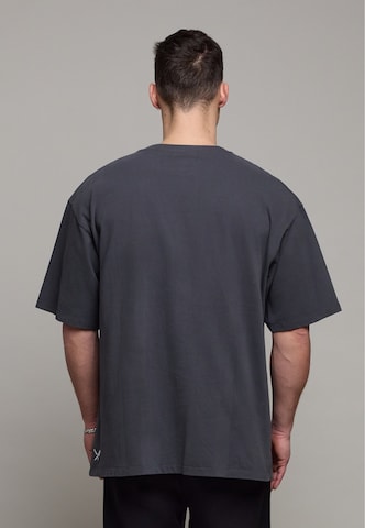 Distorted People Póló - szürke