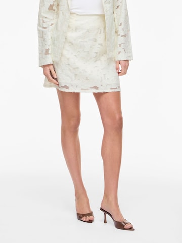 VILA Skirt 'VIAnvo' in White: front