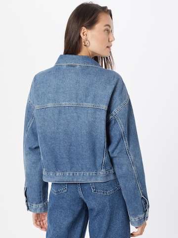 LEVI'S ® Between-Season Jacket 'Cropped Loose Trucker' in Blue